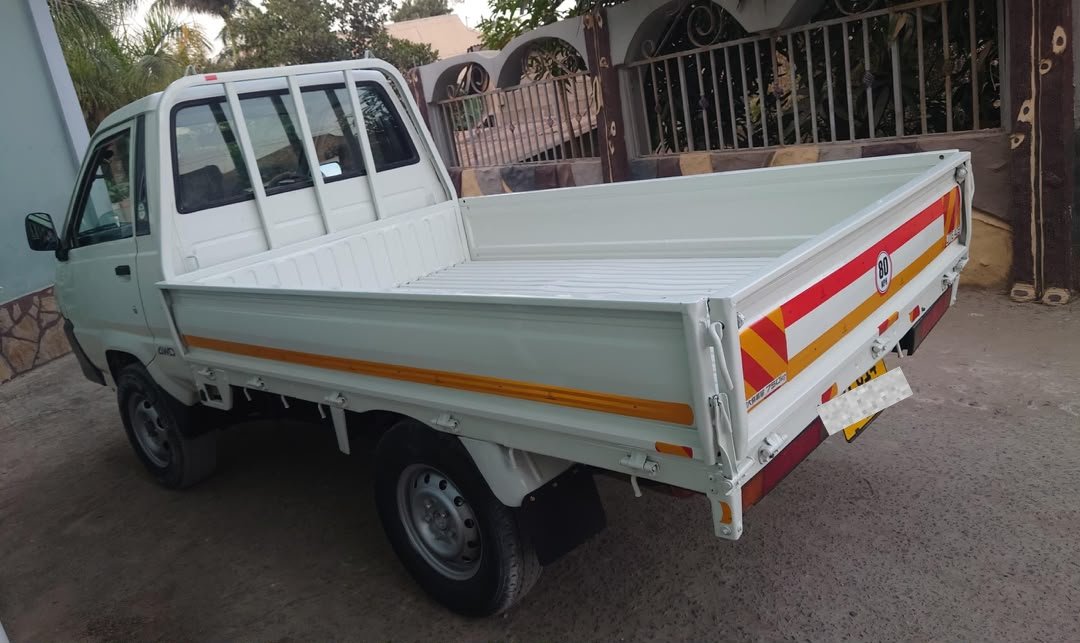 2000 Toyota LITEACE TRUCK