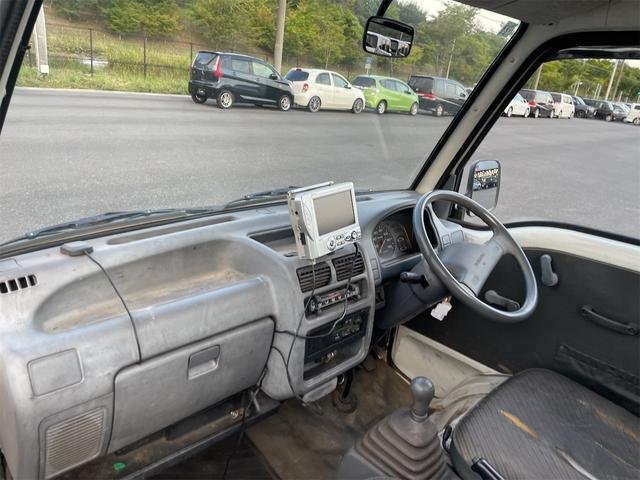 Truck image 10