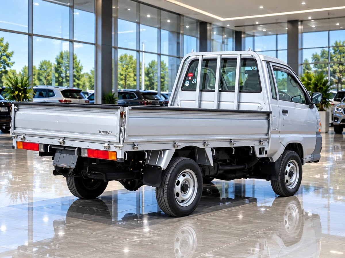 Truck image 6