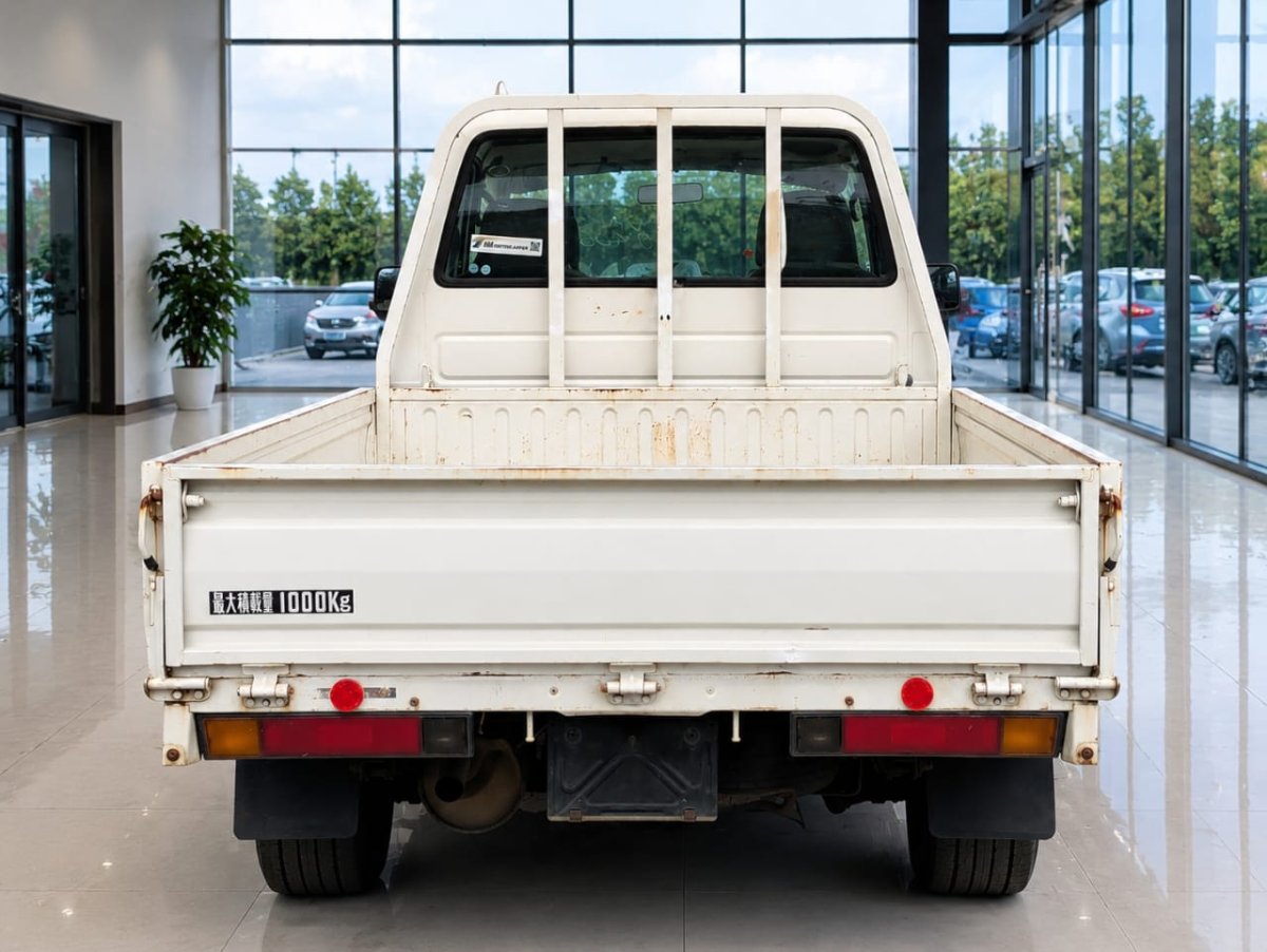 Truck image 6