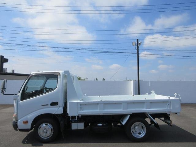 Truck image 2