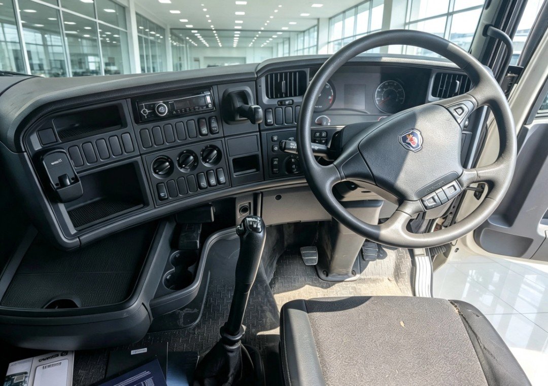 Truck image 4