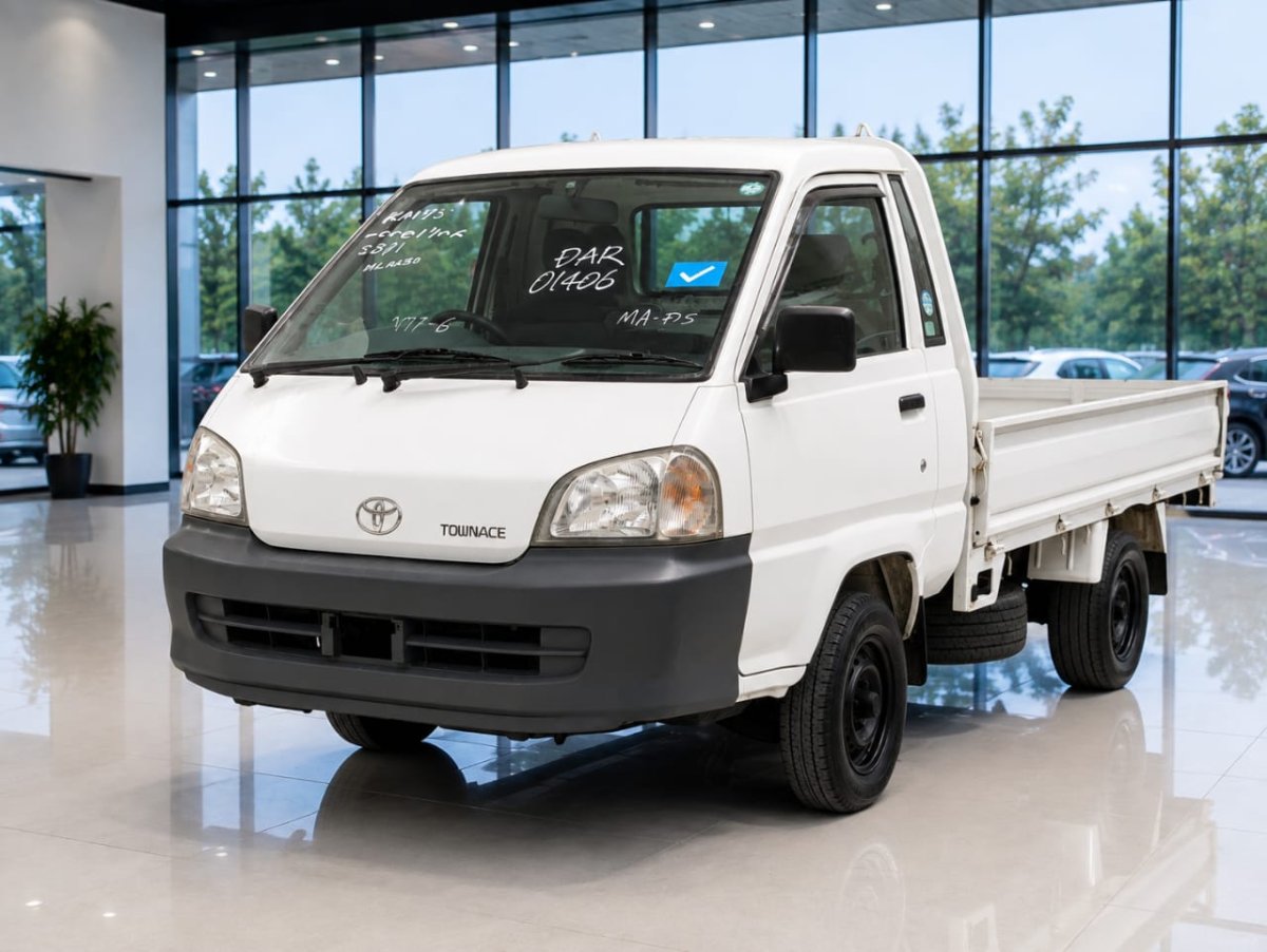 Truck image 10