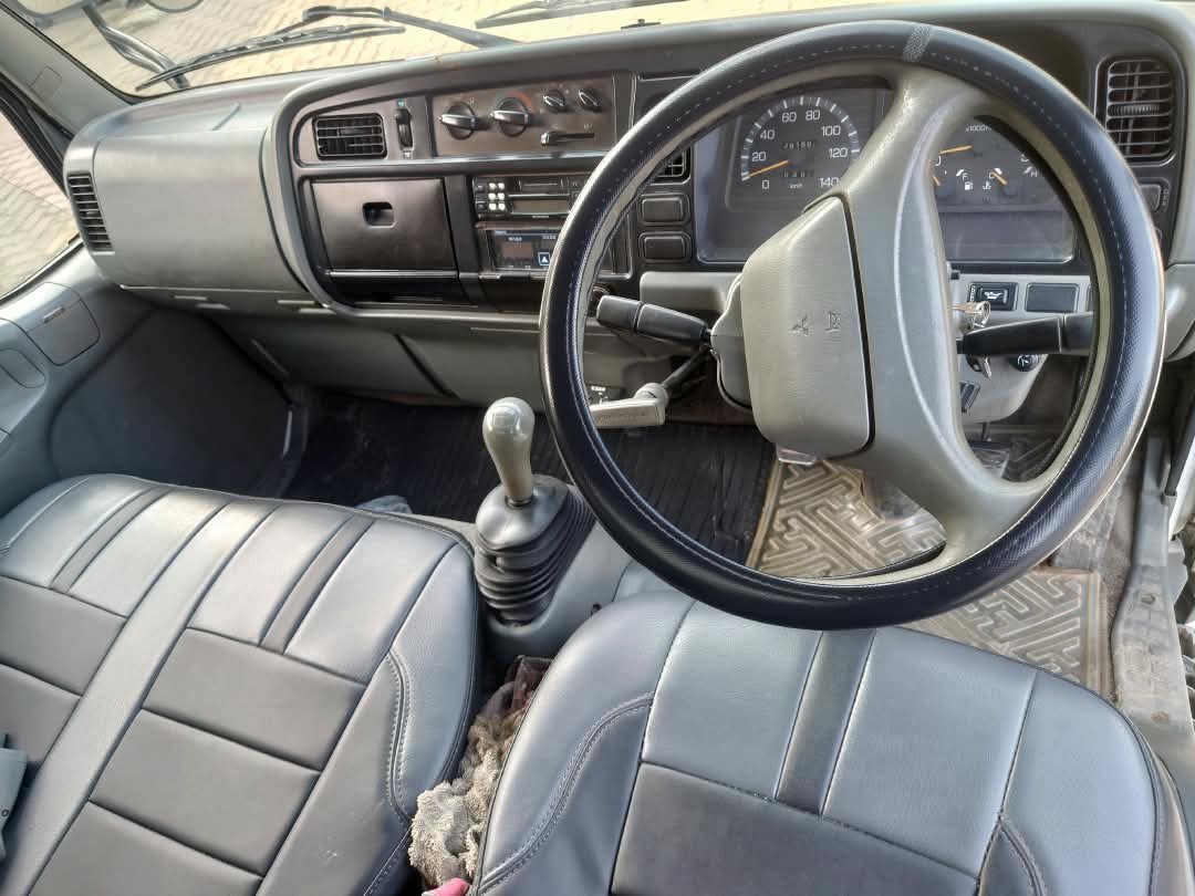 2028 Mitsubishi CANTER