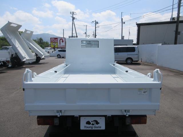 Truck image 3