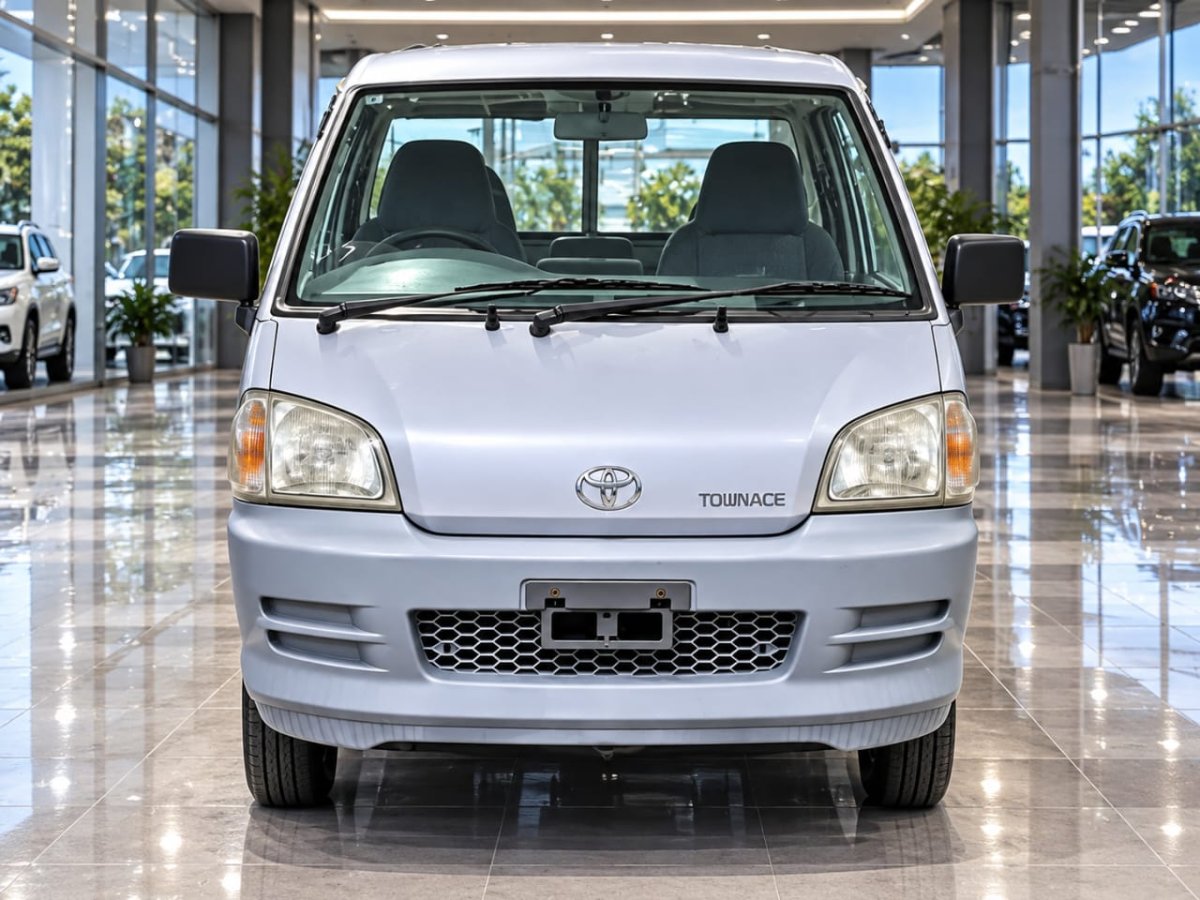 Truck image 4