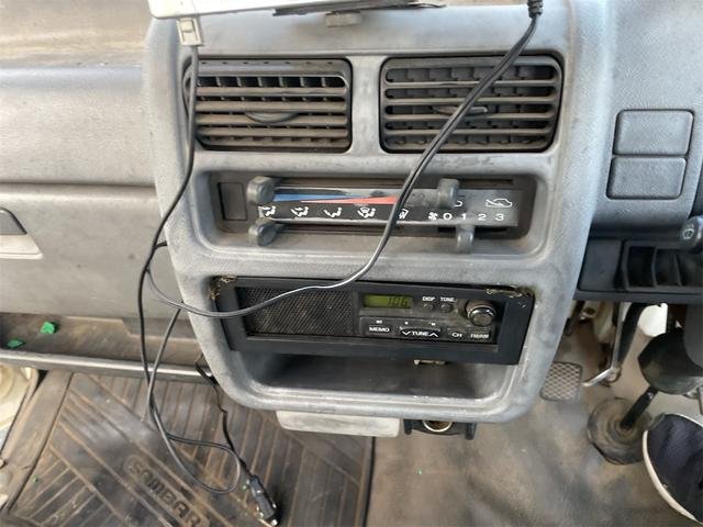 Truck image 13