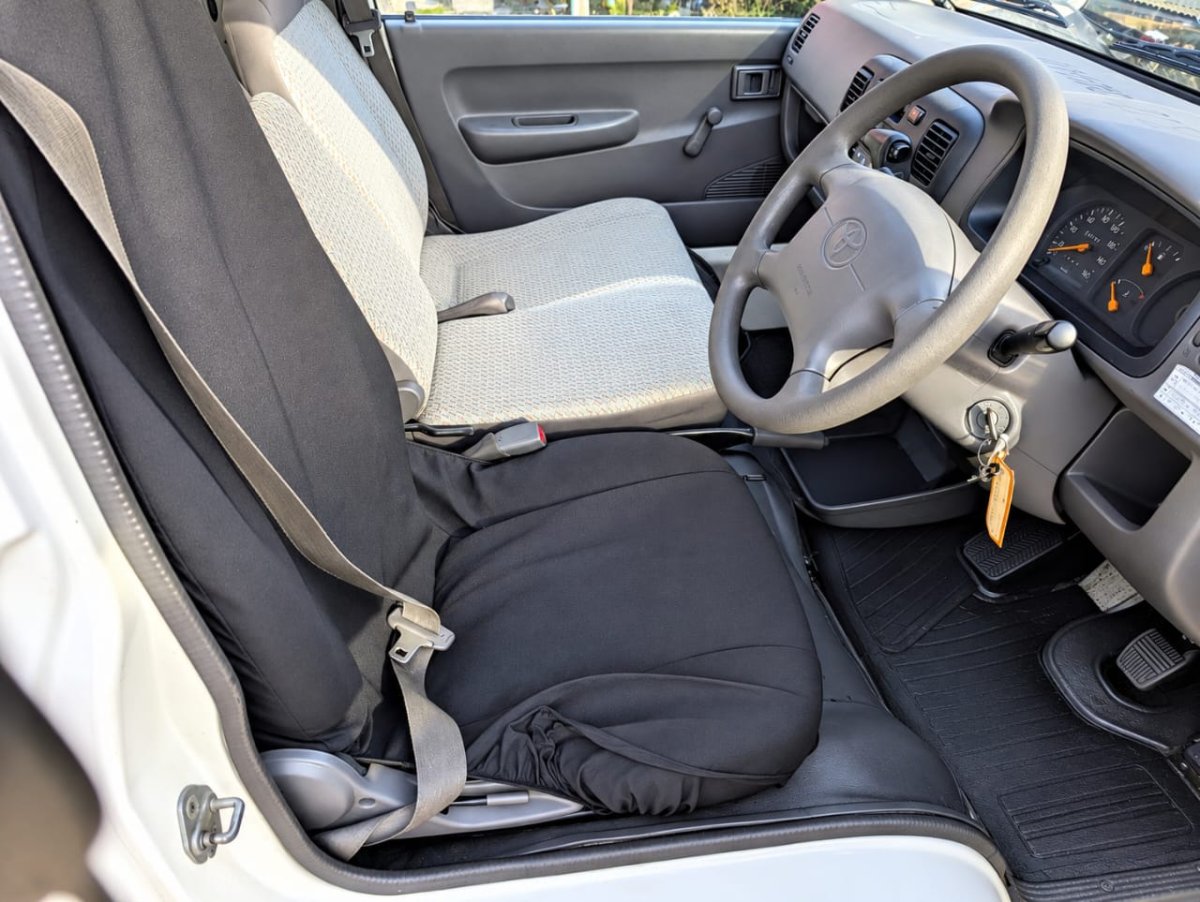 Truck image 11