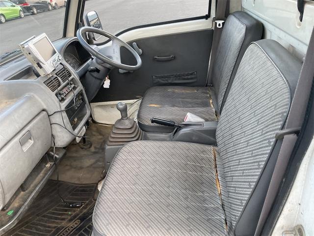 Truck image 9