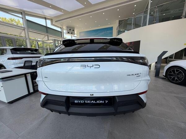2025 BYD Sealion 7