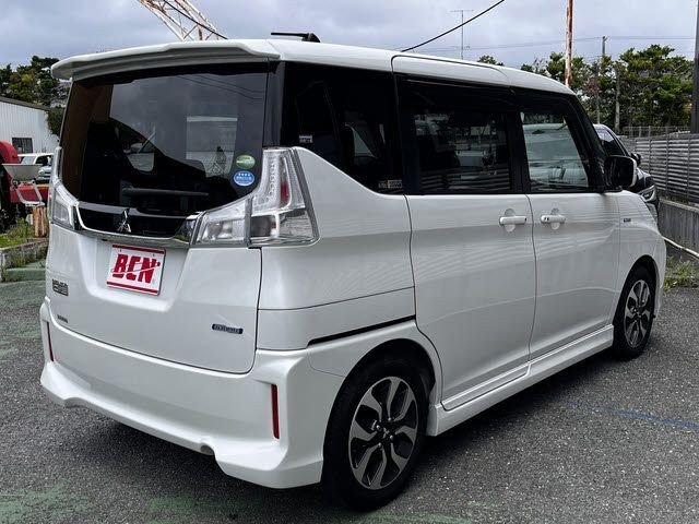 2016 Mitsubishi DELICA D:2