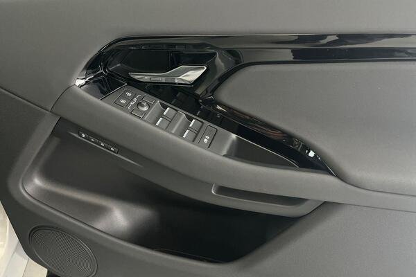 2026 Land Rover Range Rover Evoque