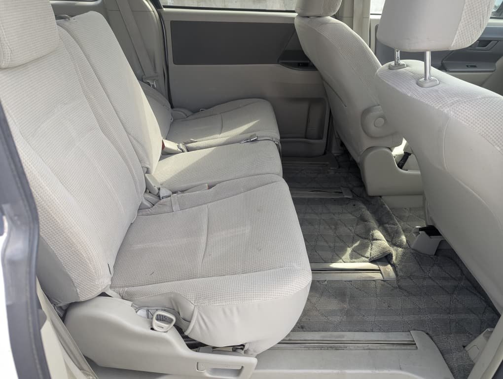 2009 Toyota Noah