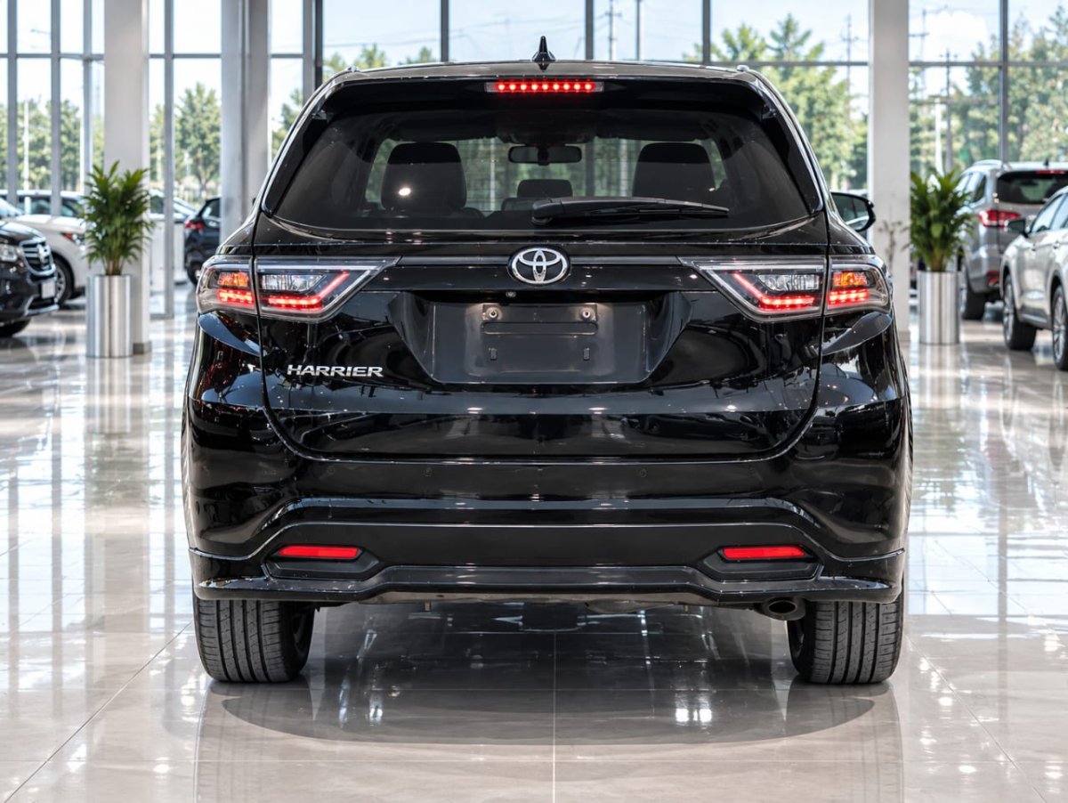 2015 Toyota HARRIER
