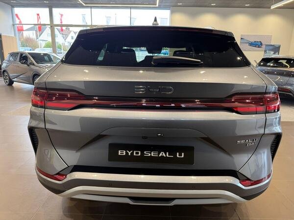 2025 BYD Seal U