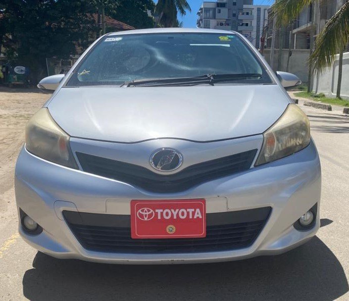 2006 Toyota Vitz