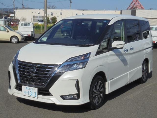 2022 Nissan SERENA