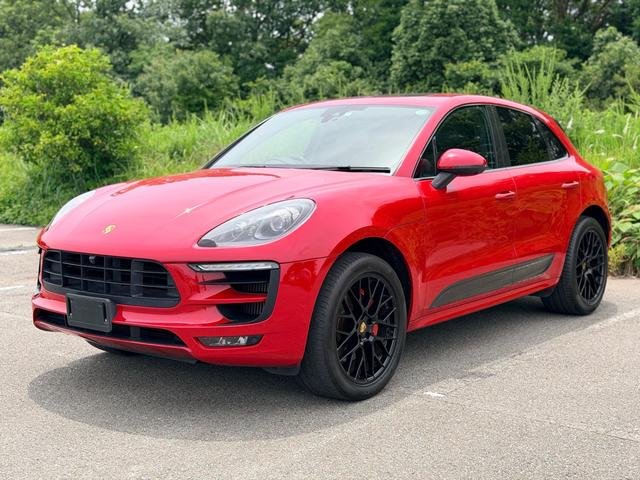 2017 Porsche Macan