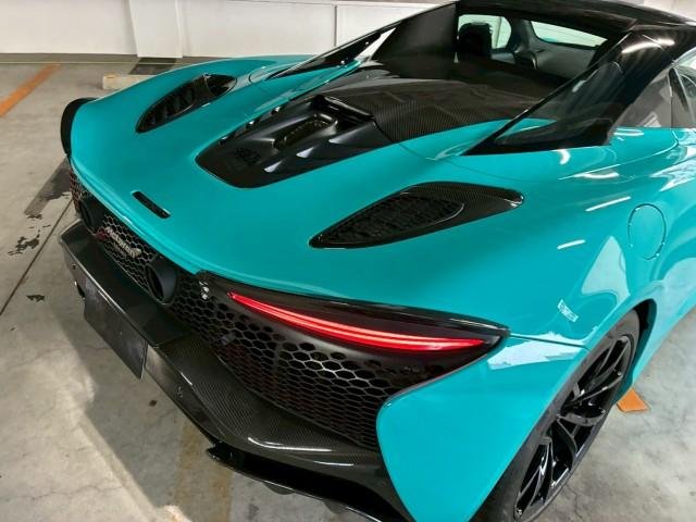 2024 McLaren Artura
