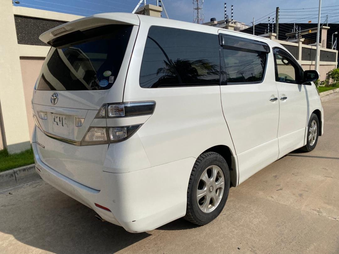 2010 Toyota VELLFIRE