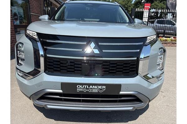 2026 Mitsubishi Outlander PHEV