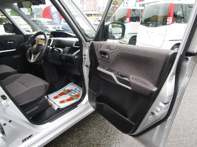 2017 Mitsubishi DELICA D:2