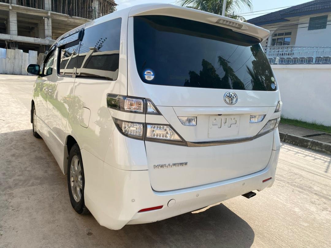 2010 Toyota VELLFIRE