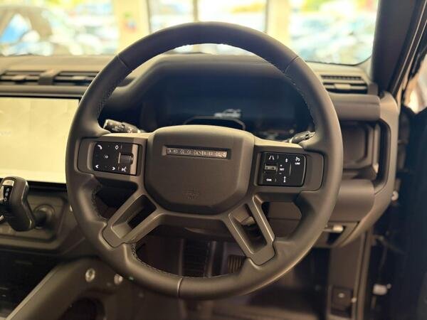 2026 Land Rover Defender