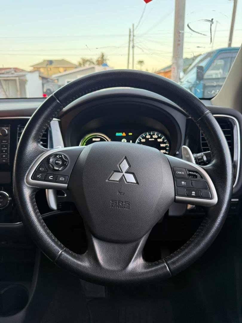2014 Mitsubishi Outlander PHEV
