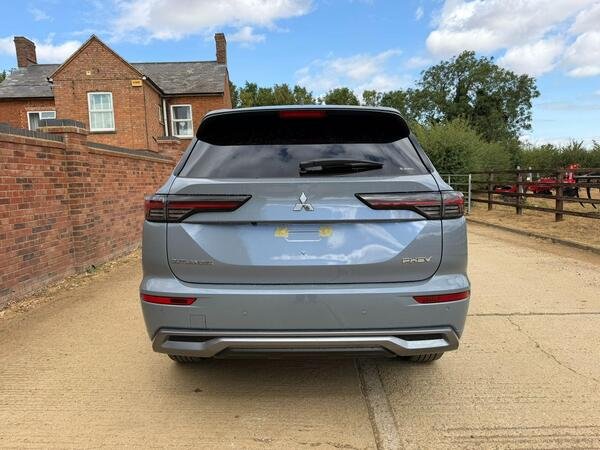 2026 Mitsubishi Outlander PHEV