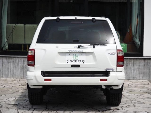 2000 Nissan TERRANO