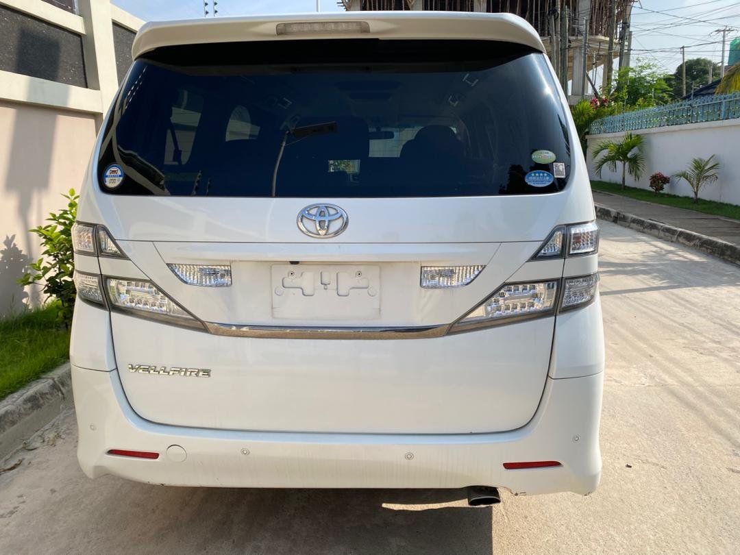 2010 Toyota VELLFIRE