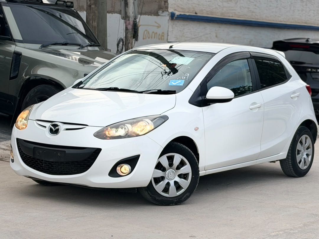 2013 Mazda DEMIO