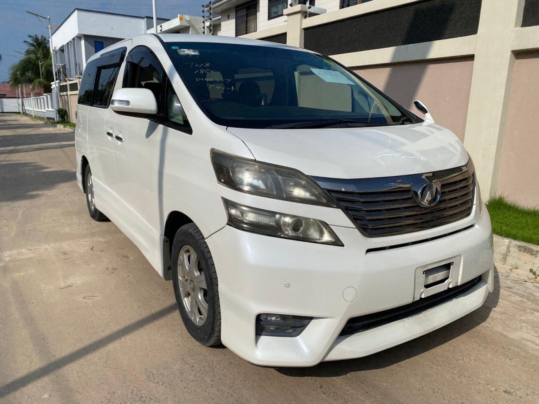 2010 Toyota VELLFIRE