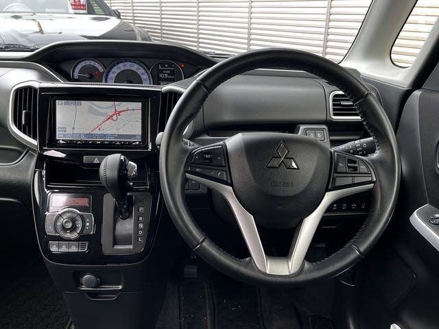 2016 Mitsubishi DELICA D:2
