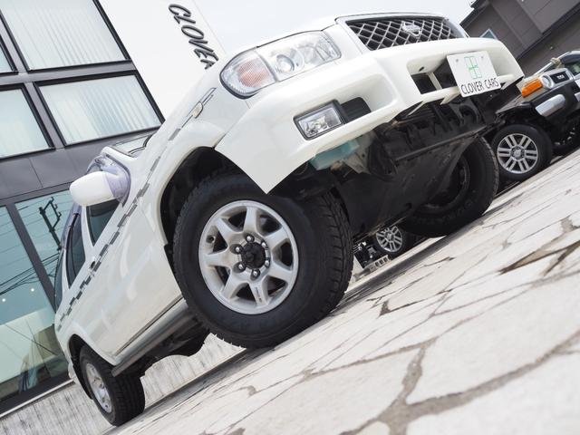 2000 Nissan TERRANO
