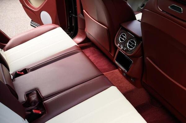 2026 Bentley Bentayga