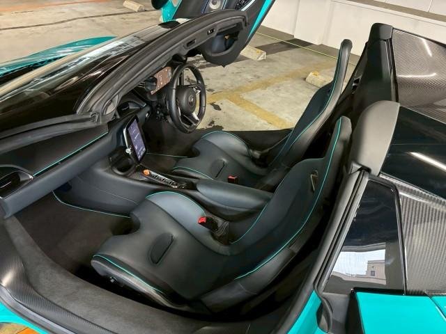 2024 McLaren Artura
