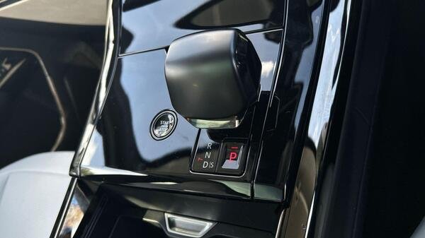 2026 Land Rover Range Rover Sport
