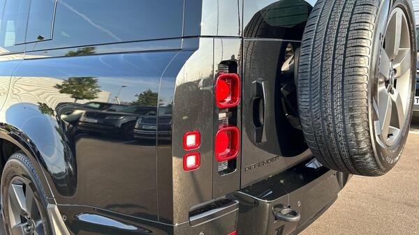 2026 Land Rover Defender