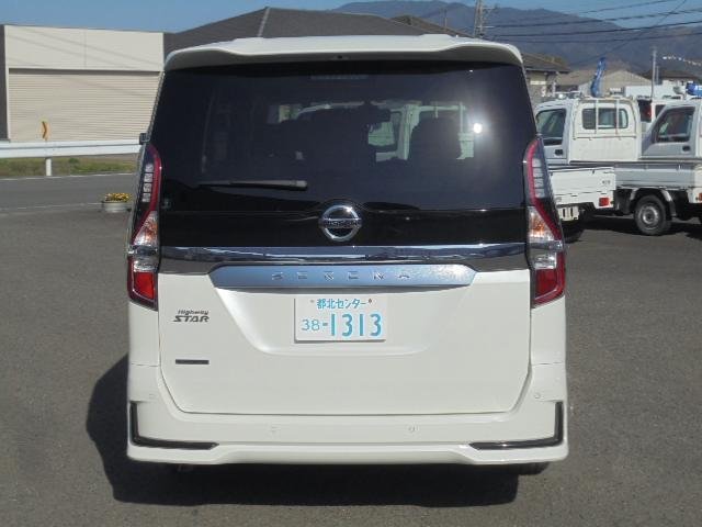 2022 Nissan SERENA