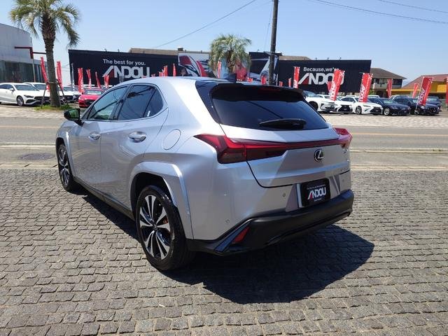 2023 Lexus UX