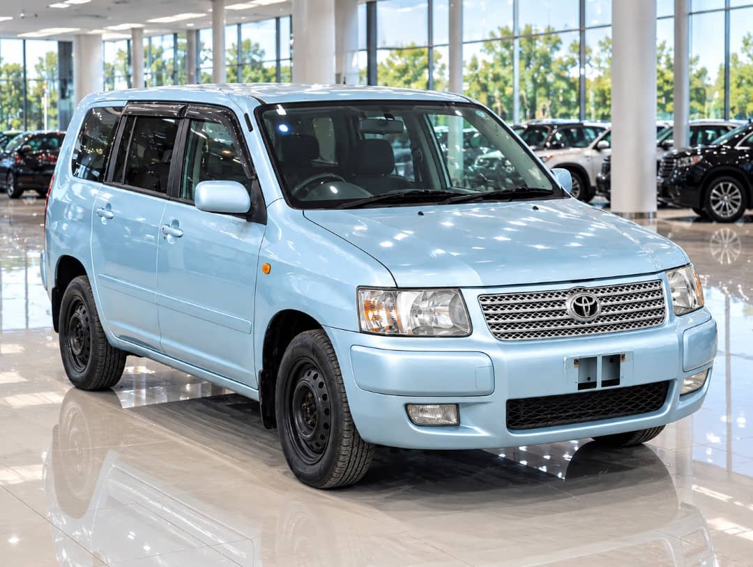2003 Toyota SUCCEED