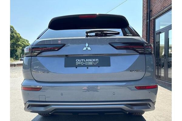 2026 Mitsubishi Outlander PHEV