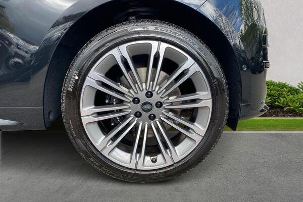 2025 Land Rover Range Rover Sport
