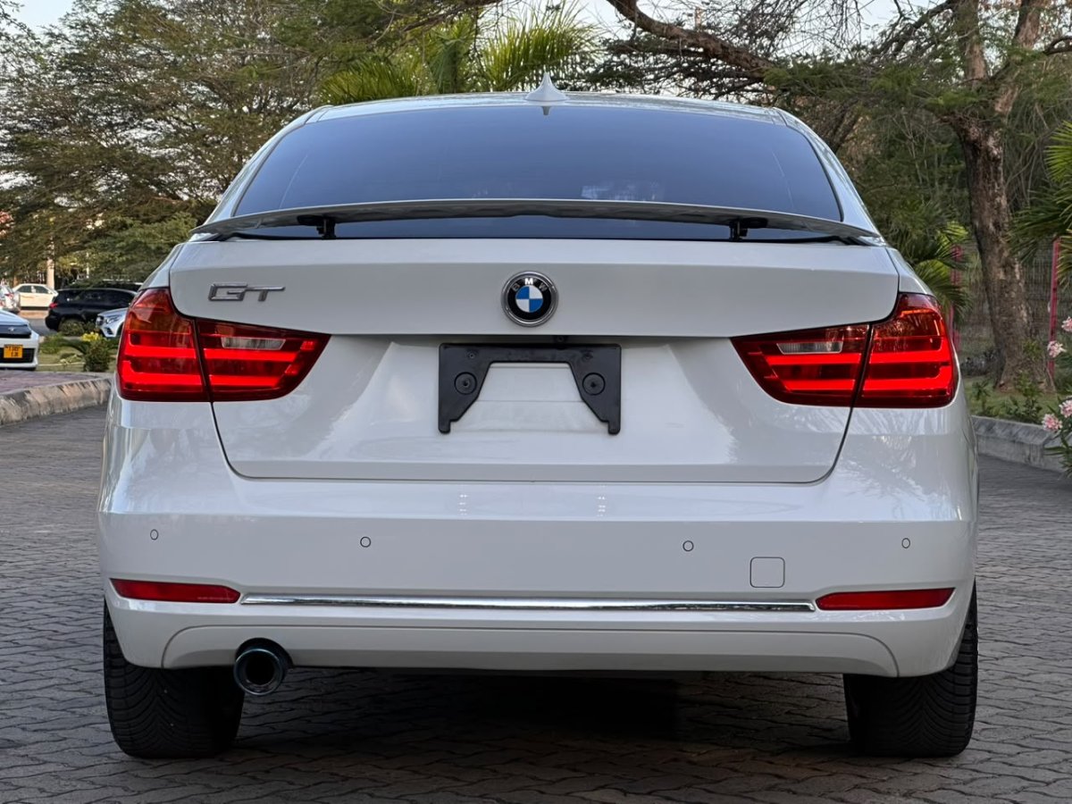 2013 BMW 3 Series