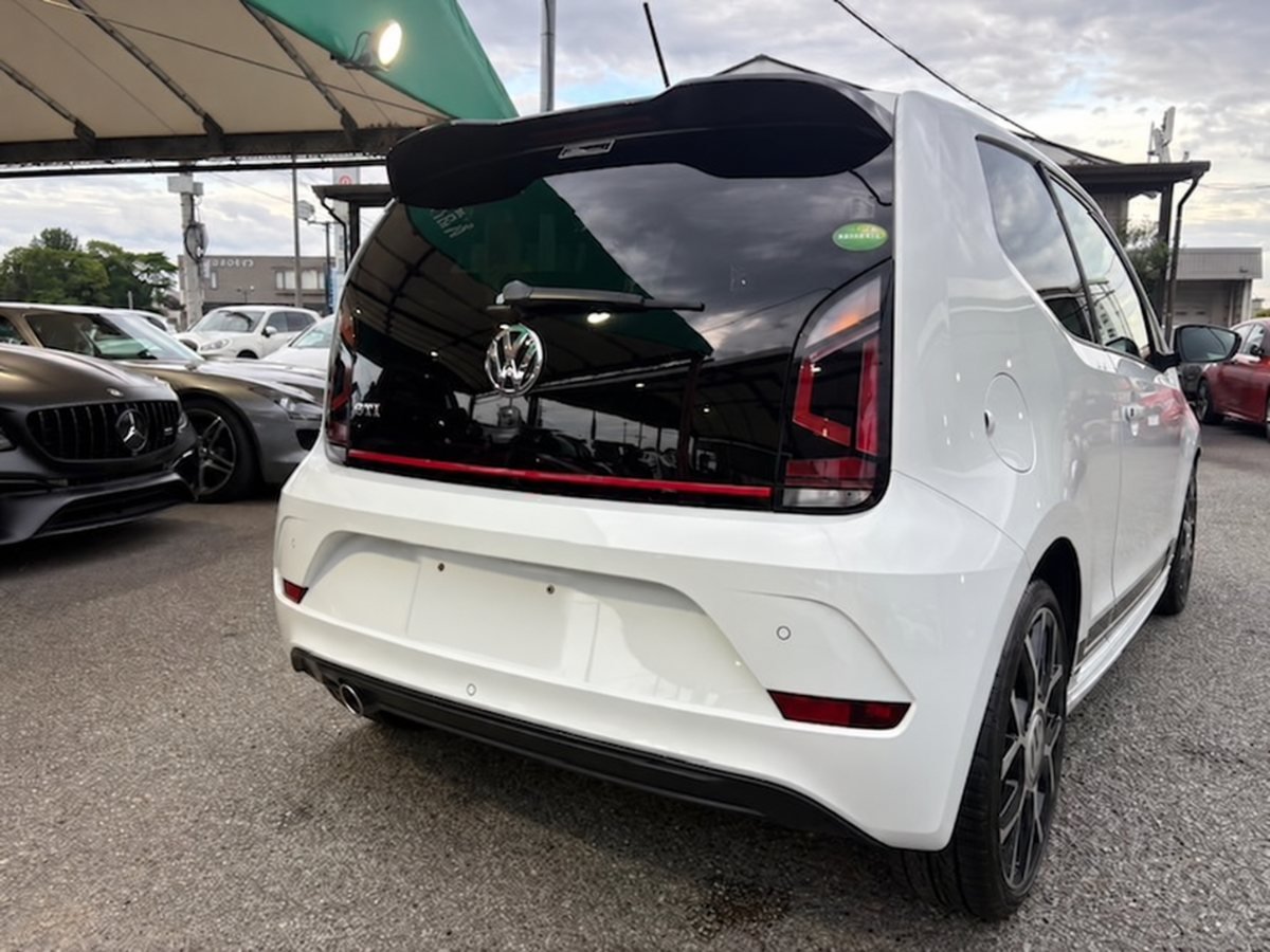 2018 Volkswagen up
