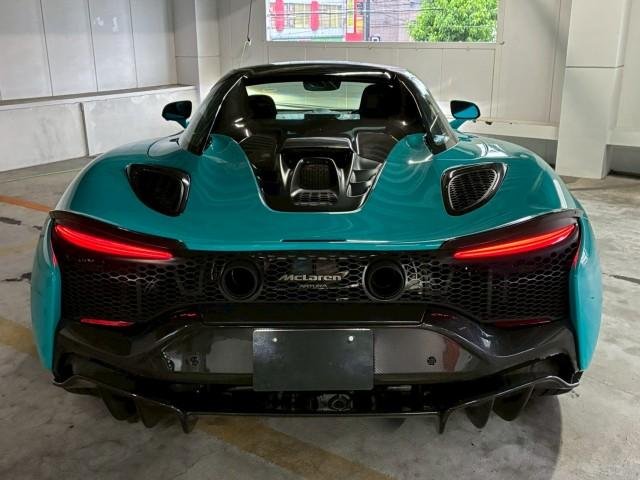2024 McLaren Artura