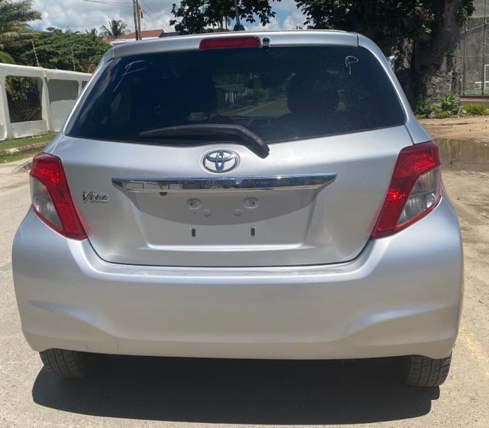 2006 Toyota Vitz