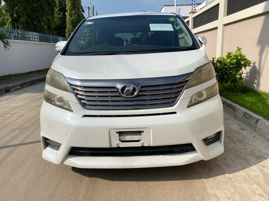 2010 Toyota VELLFIRE